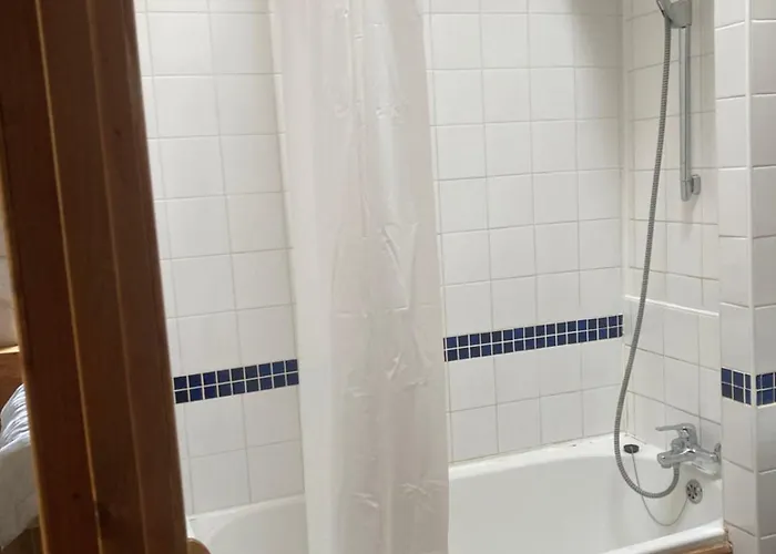 La Maison De Léon Apartamento Celles-sur-Belle